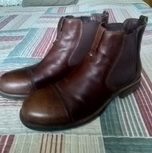 UGG men's slip-on 'chelsea' boots